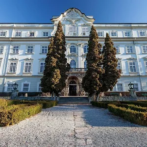 3* מלון Schloss Leopoldskron